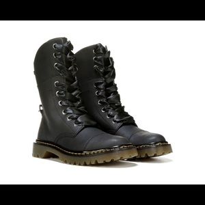 Dr. Martens Womens Yuba Laceup Boot